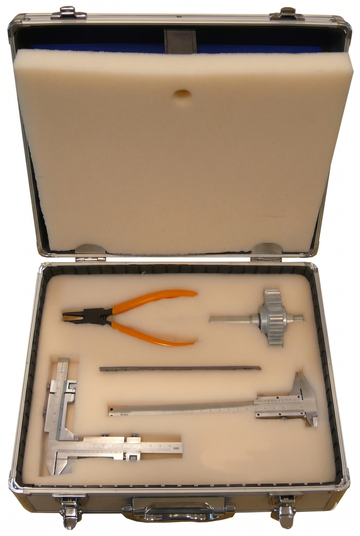 Учебный комплекс Инженерная графика 3. Соединение шестерни и вала